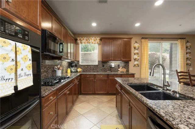 15104 Whitegate, Fontana, CA 92336