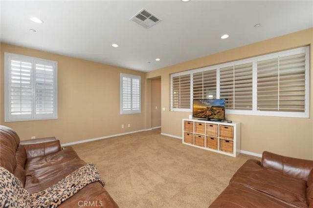 15104 Whitegate, Fontana, CA 92336