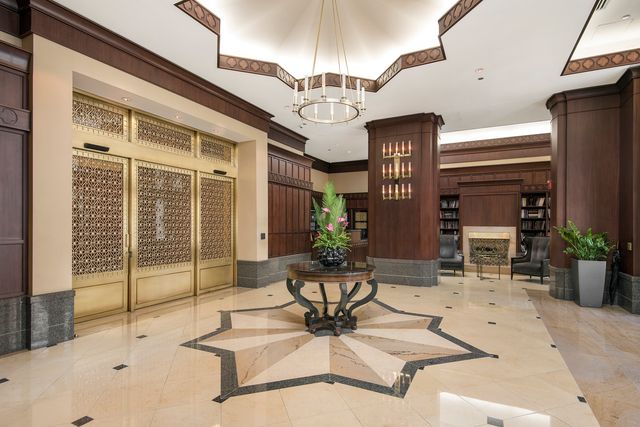 21 E Huron Street 4701, Chicago, IL 60611