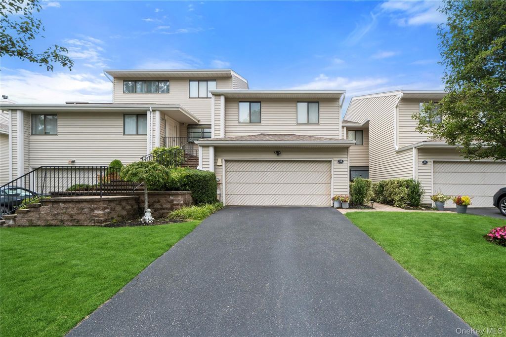 10 Pheasant Lane, Woodbury, NY 11797 — exterior