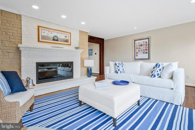 8503 W BOULEVARD DR, Alexandria, VA 22308