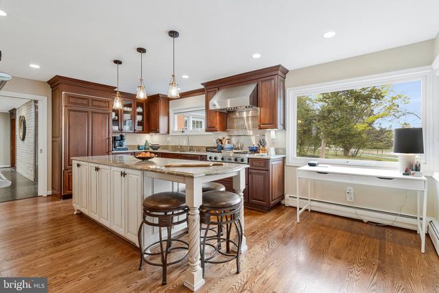 8503 W BOULEVARD DR, Alexandria, VA 22308