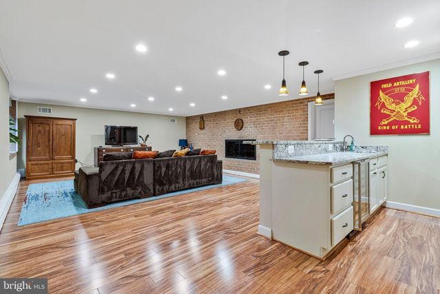 8503 W BOULEVARD DR, Alexandria, VA 22308