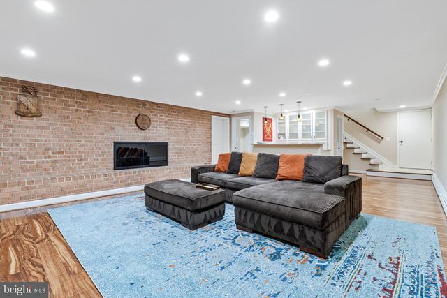 8503 W BOULEVARD DR, Alexandria, VA 22308