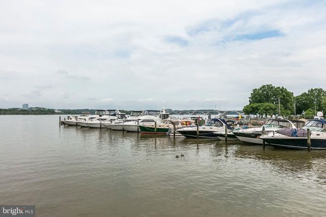 8503 W BOULEVARD DR, Alexandria, VA 22308