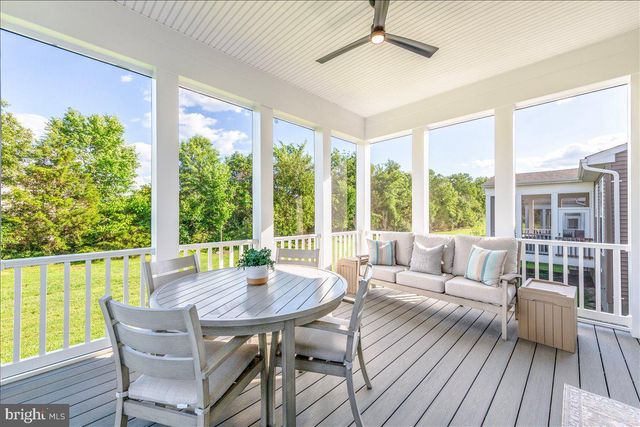 43489 BETTYS FARM DR, Chantilly, VA 20152