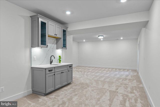 43489 BETTYS FARM DR, Chantilly, VA 20152