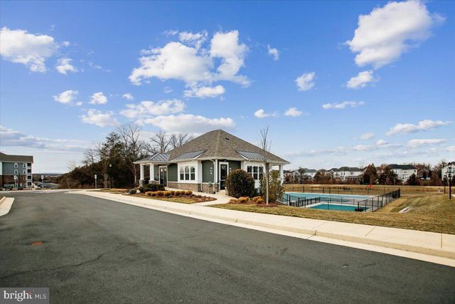 43489 BETTYS FARM DR, Chantilly, VA 20152