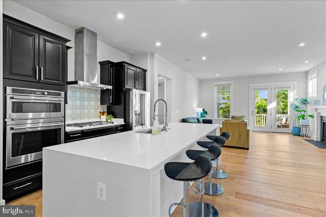 43489 BETTYS FARM DR, Chantilly, VA 20152