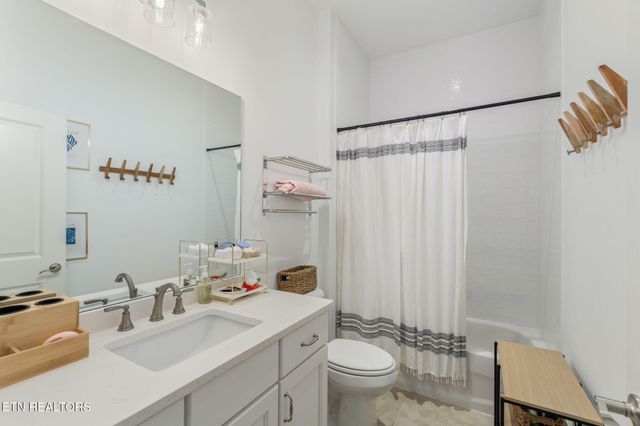 1470 Bronze Lane, Knoxville, TN 37922