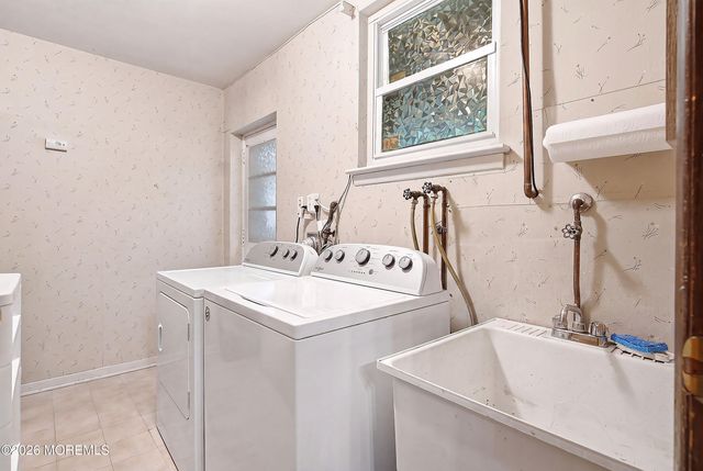 38 Brunswick Drive, Howell, NJ 07731