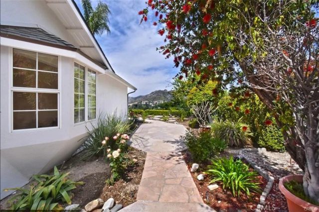 23937 Pentland Street, West Hills, CA 91307