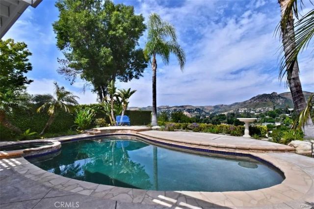 23937 Pentland Street, West Hills, CA 91307