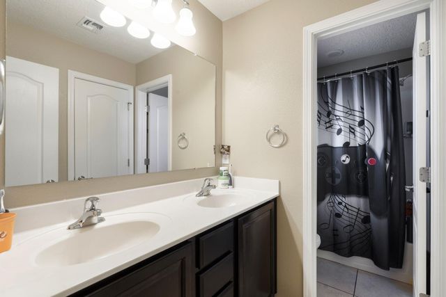 1724 Cloud Burst Drive NW, Albuquerque, NM 87120