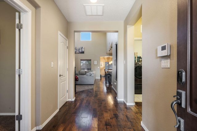 1724 Cloud Burst Drive NW, Albuquerque, NM 87120