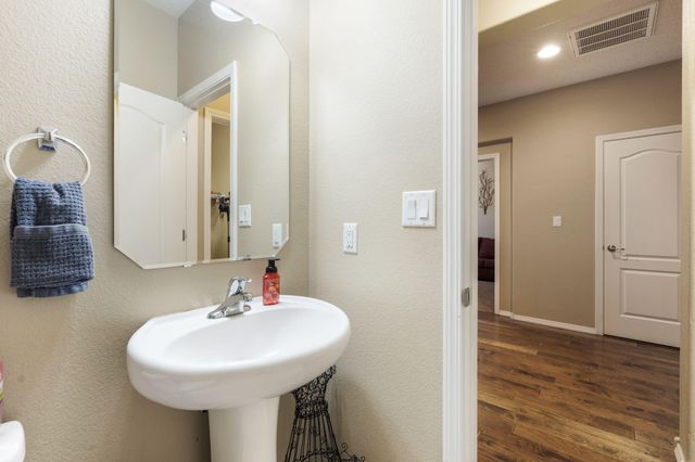 1724 Cloud Burst Drive NW, Albuquerque, NM 87120