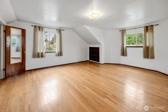 3002 NW 70th Street, Seattle, WA 98117