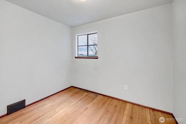 3002 NW 70th Street, Seattle, WA 98117