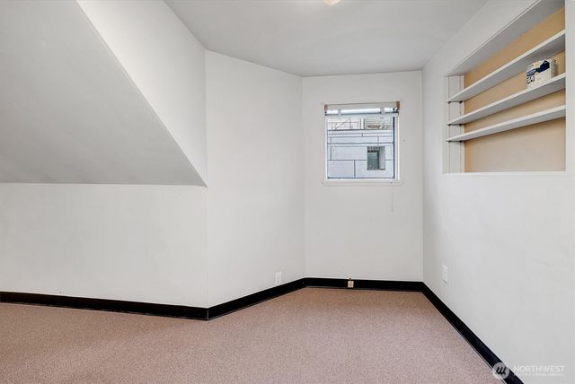 3002 NW 70th Street, Seattle, WA 98117