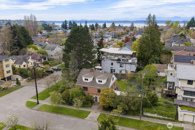 3002 NW 70th Street, Seattle, WA 98117