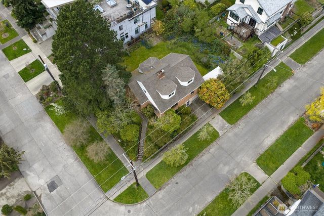 3002 NW 70th Street, Seattle, WA 98117