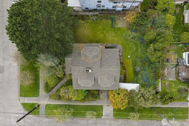 3002 NW 70th Street, Seattle, WA 98117