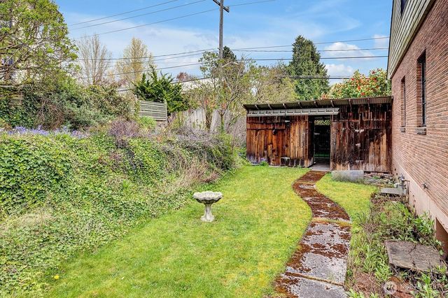 3002 NW 70th Street, Seattle, WA 98117