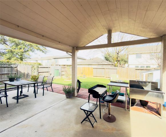 15106 Blue Creek Ranch Drive, Houston, TX 77086