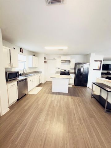 15106 Blue Creek Ranch Drive, Houston, TX 77086