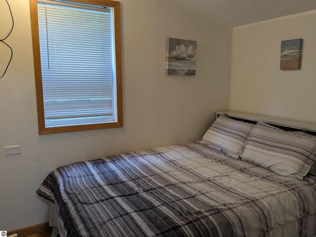 7610 Windoga Lake Drive, Weidman, MI 48893