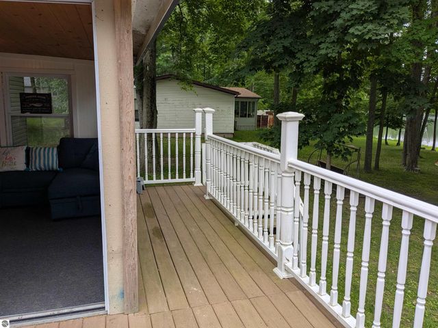 7610 Windoga Lake Drive, Weidman, MI 48893