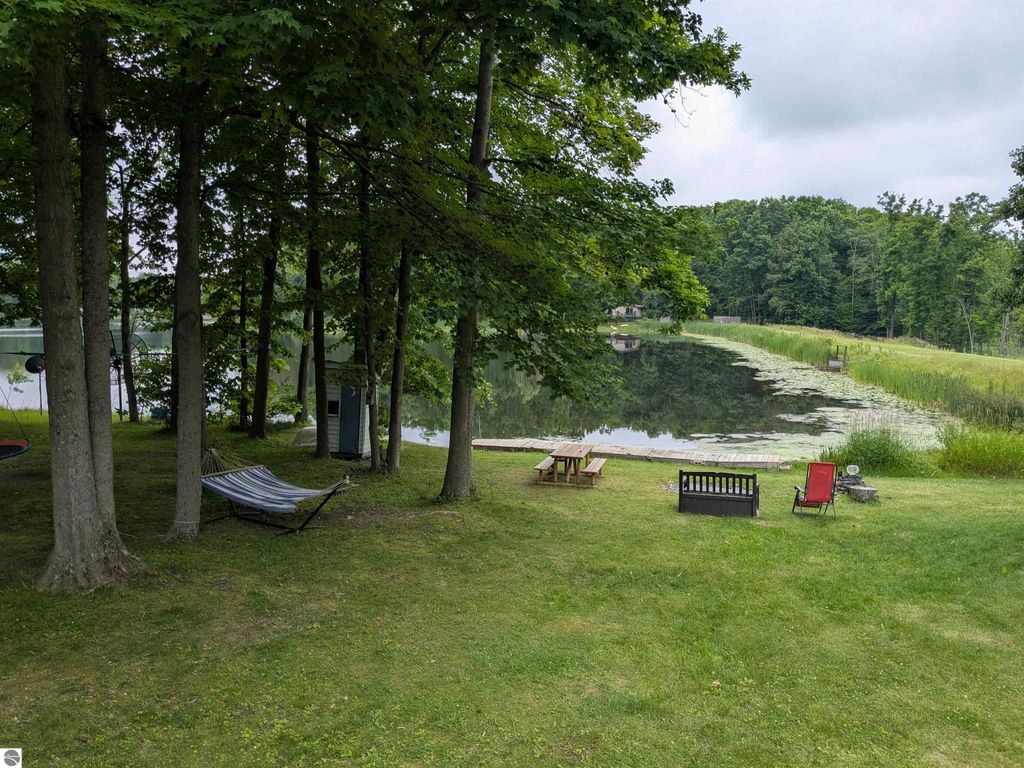 Image 34 of property listing at 7610 Windoga Lake Drive, Weidman, MI 48893