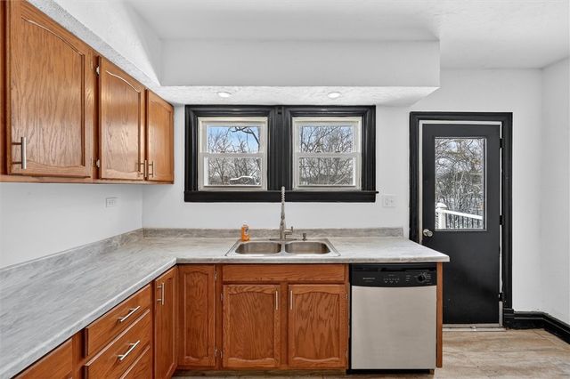 793 Evergreen Rd, Leechburg Boro, PA 15656