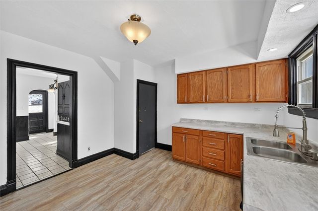 793 Evergreen Rd, Leechburg Boro, PA 15656