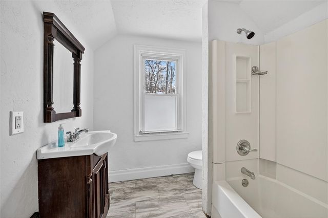 793 Evergreen Rd, Leechburg Boro, PA 15656