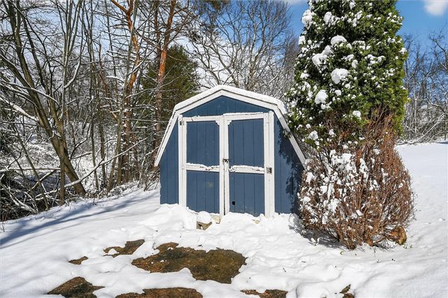 793 Evergreen Rd, Leechburg Boro, PA 15656