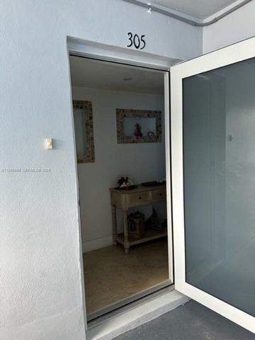 320 S Surf Rd 305, Hollywood, FL 33019