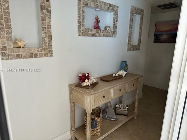 320 S Surf Rd 305, Hollywood, FL 33019