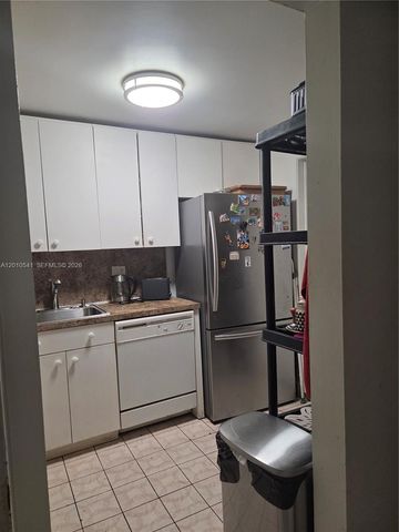 1817 S Ocean Dr 325, Hallandale Beach, FL 33009