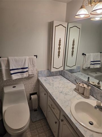1817 S Ocean Dr 325, Hallandale Beach, FL 33009