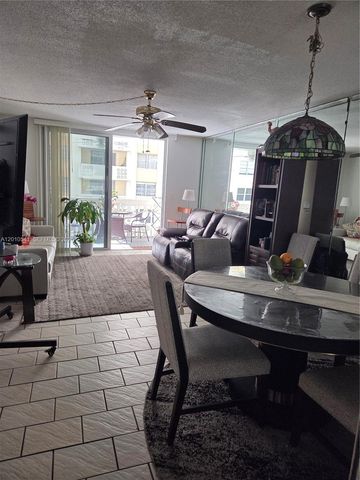 1817 S Ocean Dr 325, Hallandale Beach, FL 33009