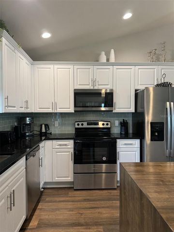 23 NW 8TH PLACE, Cape Coral, FL 33993