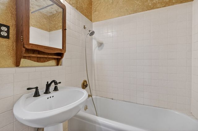 1711 N Sam Houston Ave, Odessa, TX 79761