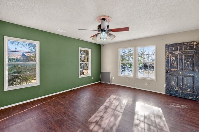 1711 N Sam Houston Ave, Odessa, TX 79761