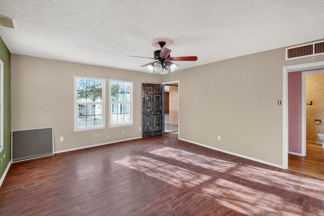 1711 N Sam Houston Ave, Odessa, TX 79761