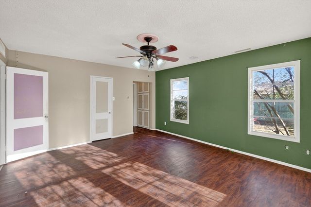 1711 N Sam Houston Ave, Odessa, TX 79761