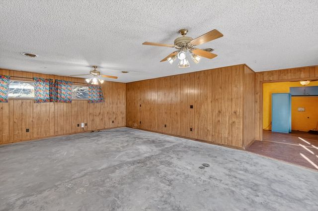 1711 N Sam Houston Ave, Odessa, TX 79761