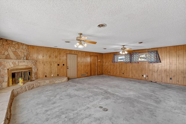 1711 N Sam Houston Ave, Odessa, TX 79761