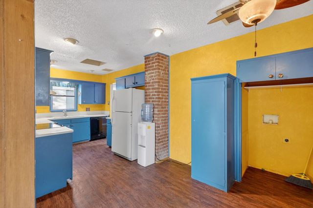 1711 N Sam Houston Ave, Odessa, TX 79761