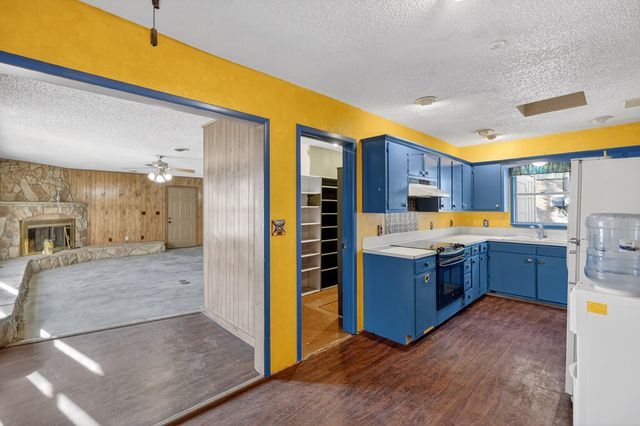 1711 N Sam Houston Ave, Odessa, TX 79761